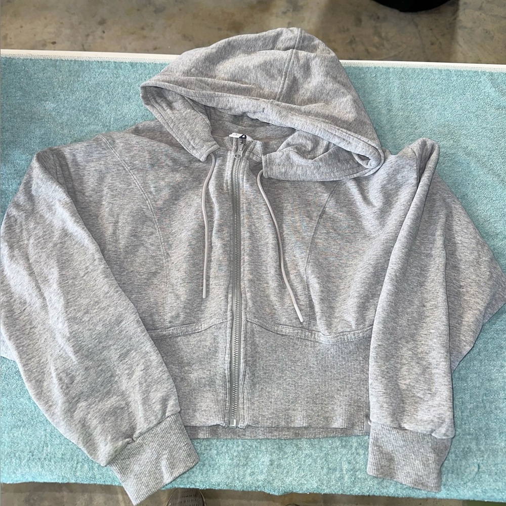 Joylab Cropped Grey Sweatshirt